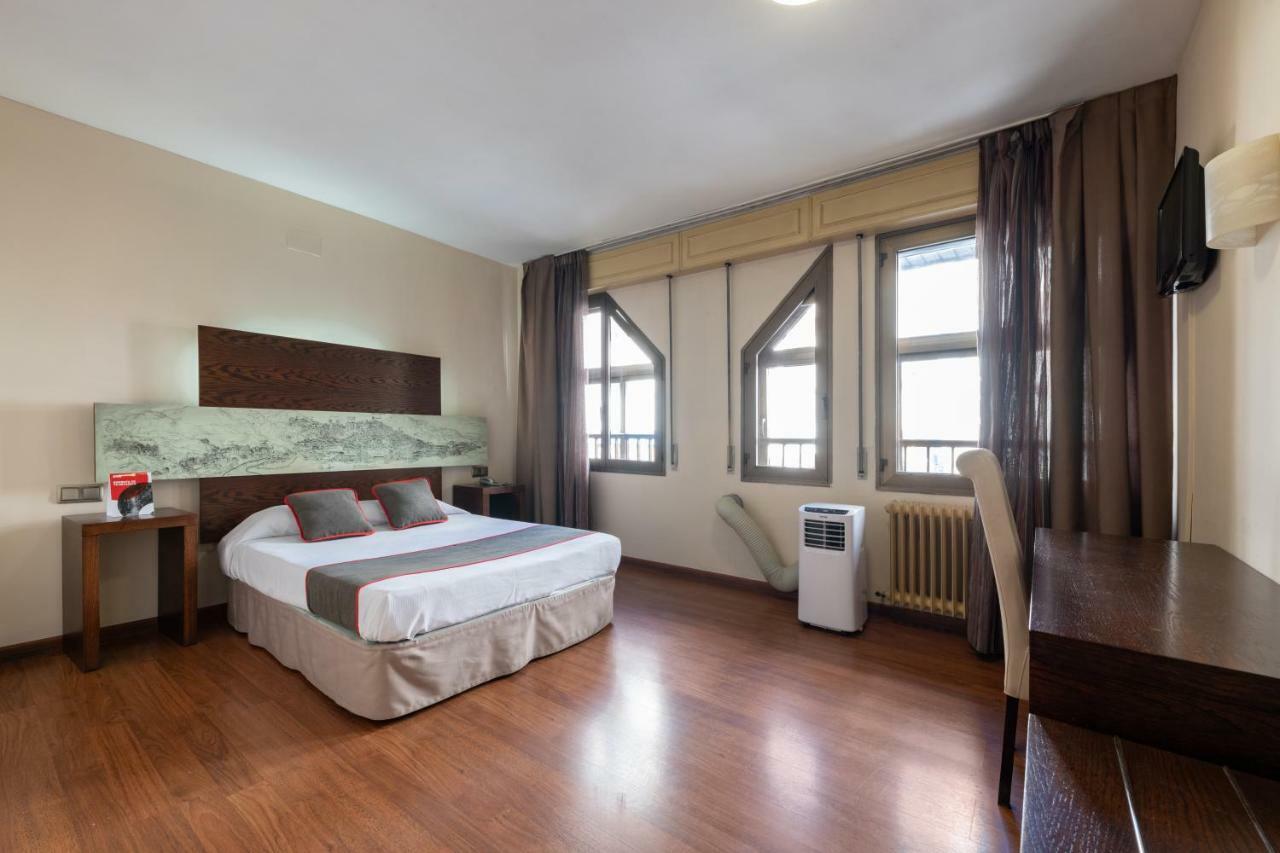 Oyo Hotel Francabel Cuenca  Ngoại thất bức ảnh