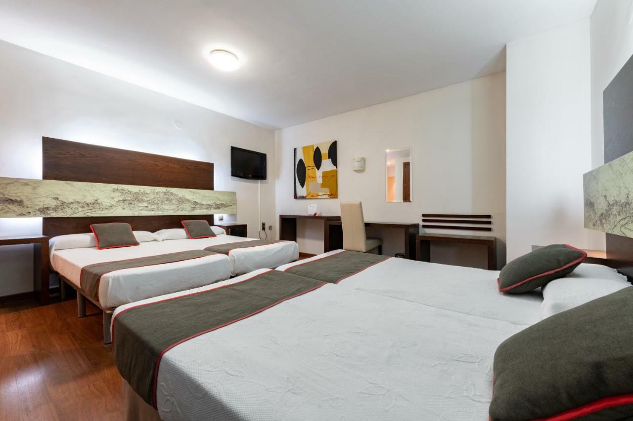 Oyo Hotel Francabel Cuenca  Ngoại thất bức ảnh